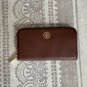 Tory Burch wallet